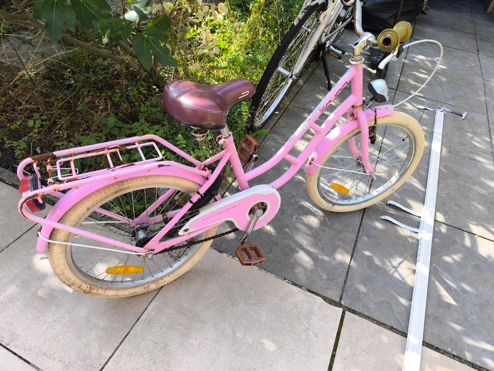 Roze kinderfiets 22 inch, Ophalen, 20 inch of meer, Gebruikt, Onbekend