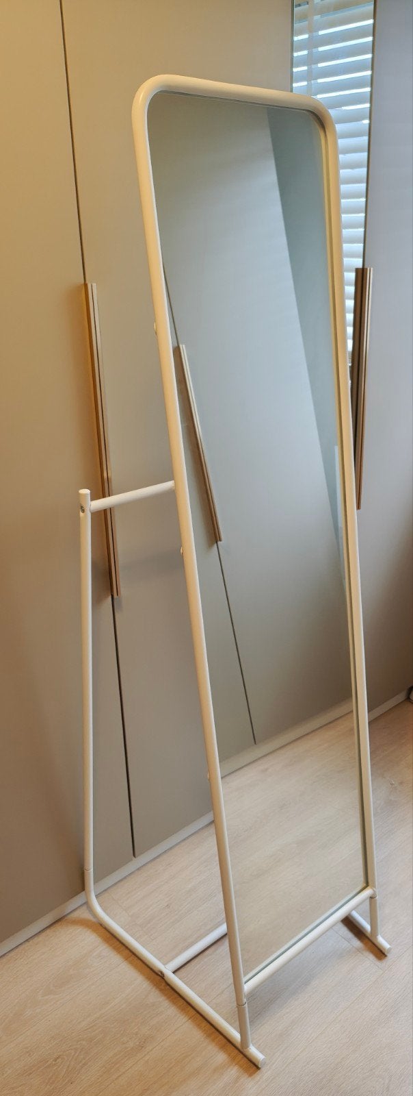 IKEA Knapper spiegel met dressboy functie, Huis en Inrichting, Ophalen, Minder dan 50 cm, Gebruikt, 150 tot 200 cm