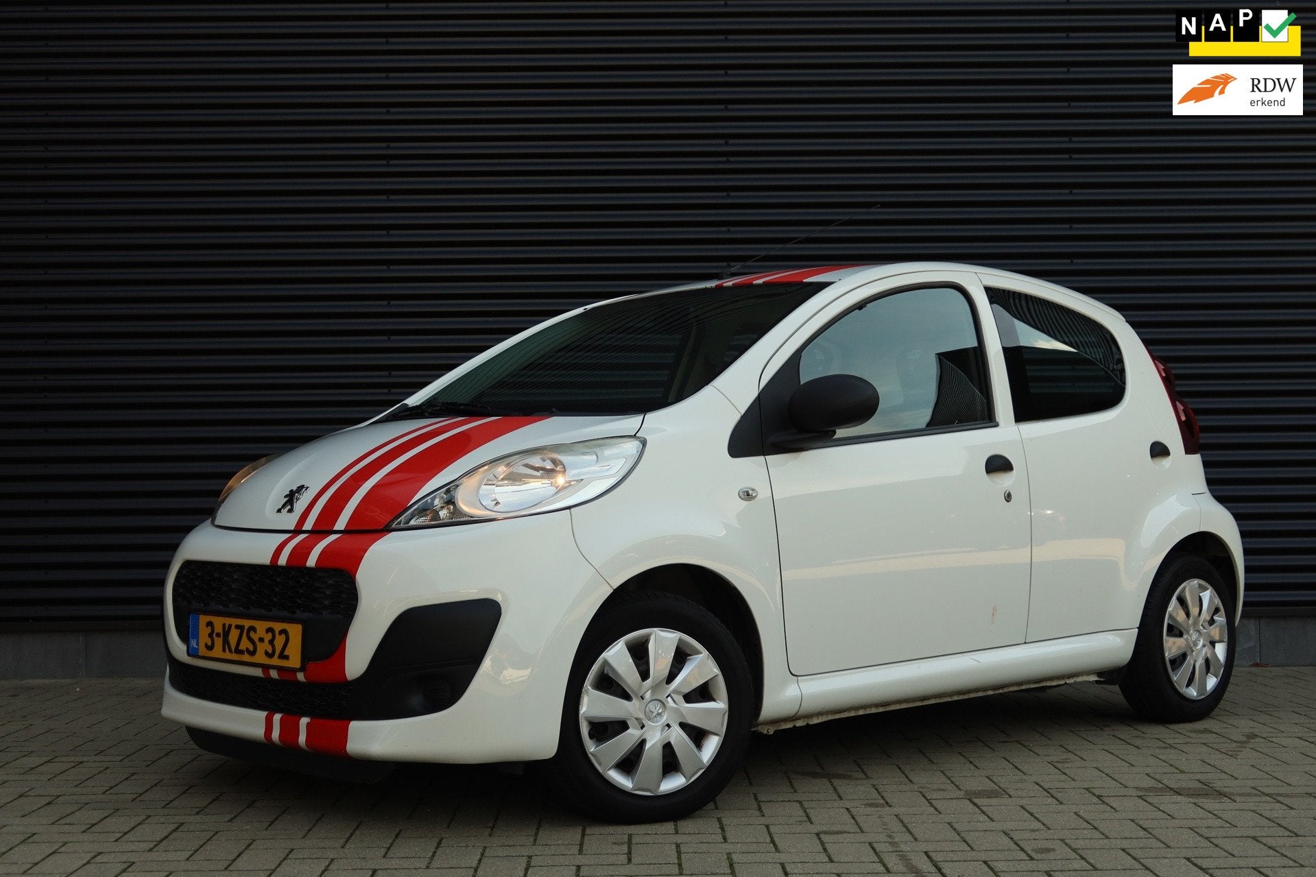 Peugeot 107 1.0 Access Accent RIJKLAAR | NWE APK | AIRCO, Auto's, Voorwielaandrijving, Euro 5, Stof, Gebruikt