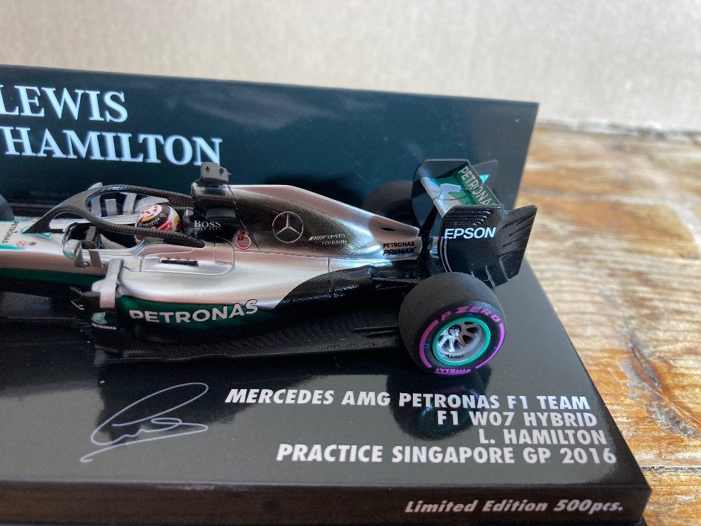 ✅ Lewis Hamilton 1:43 Singapore GP Practice 2016 Halo W07, Ophalen of Verzenden, Nieuw, Formule 1
