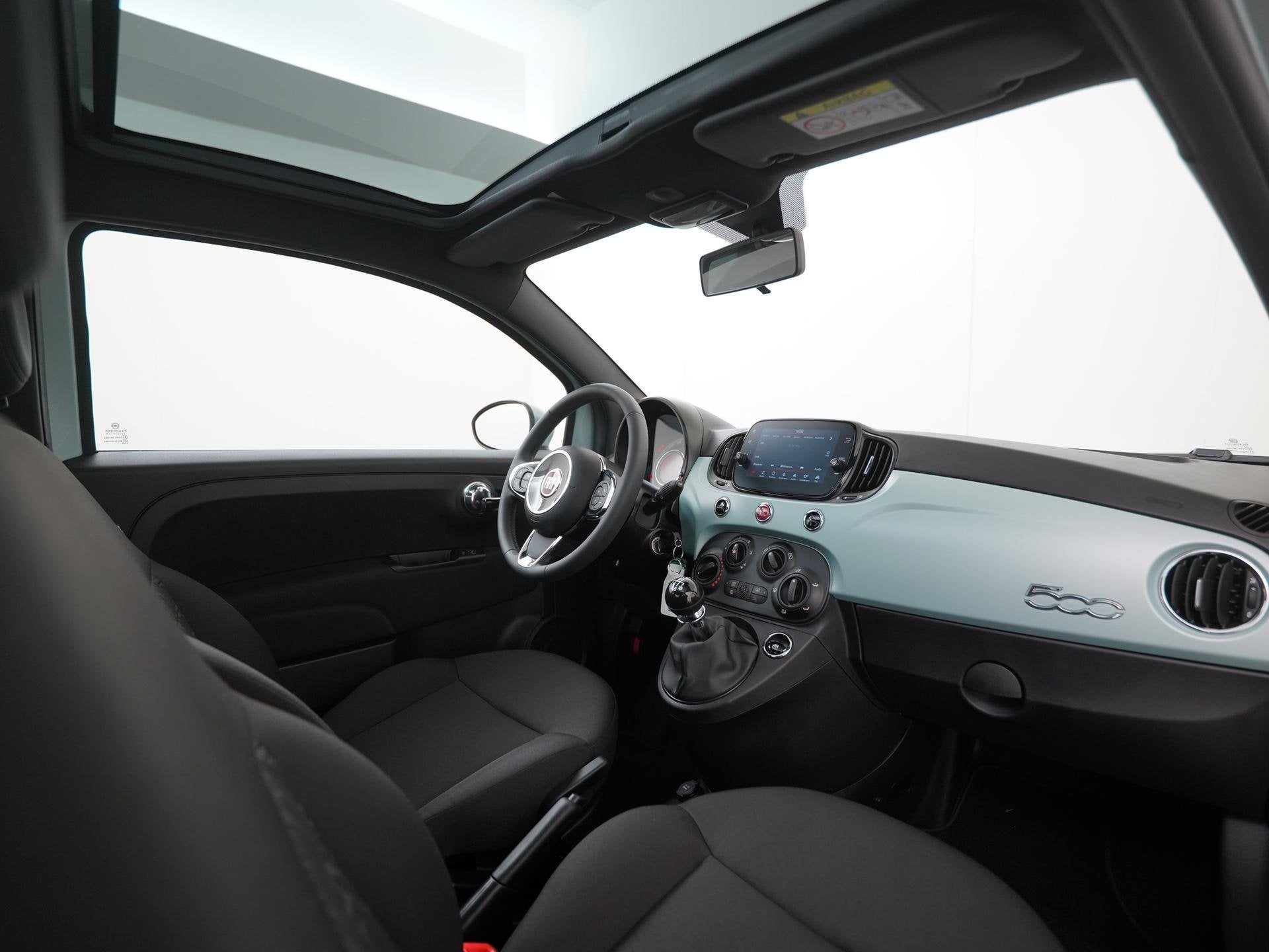Fiat 500 1.0 Hybrid Dolcevita | Panoramadak | Apple/Android, 12 maanden, Stof, 4 stoelen, Origineel Nederlands