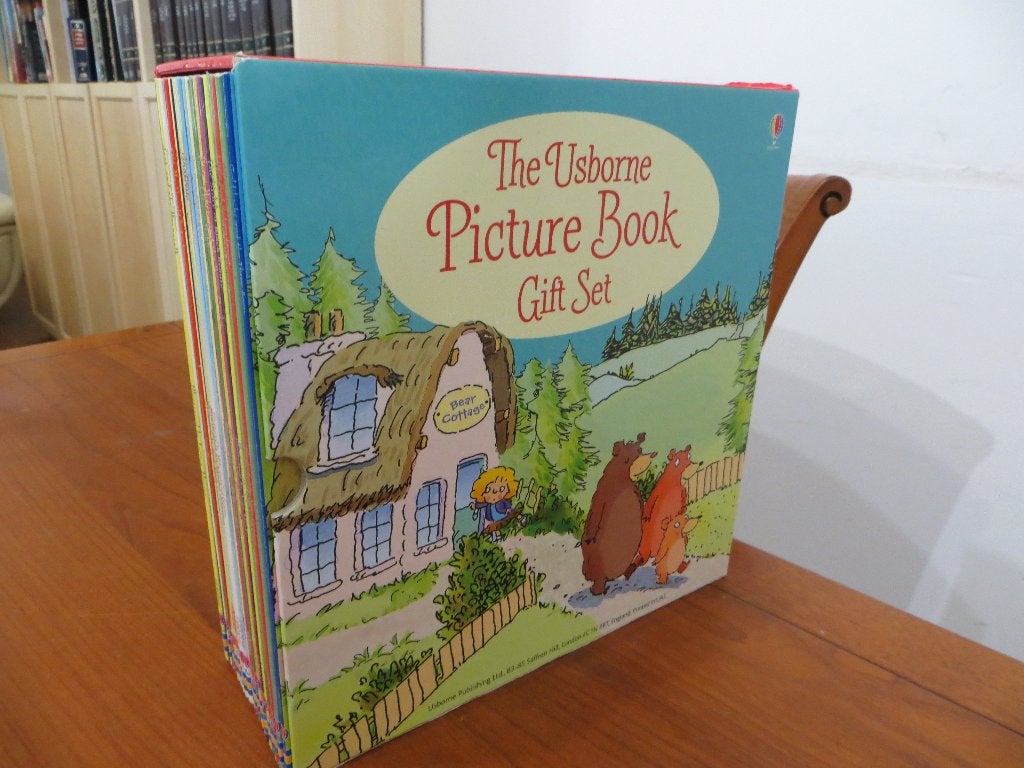 The Usborne Picture Book Gift Set (English), Boeken, Ophalen of Verzenden, Zo goed als nieuw, Jongen of Meisje, Sprookjes