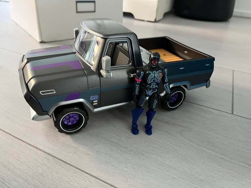 Fortnite Pick-up Truck met Skull Trooper figuur, Ophalen of Verzenden, Zo goed als nieuw