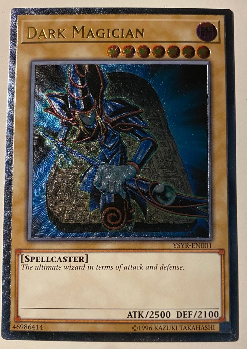 Yu-Gi-Oh! Dark Magician YSYR Ultimate Rare !, Hobby en Vrije tijd, Verzamelkaartspellen | Yu-gi-Oh!, Ophalen of Verzenden, Zo goed als nieuw