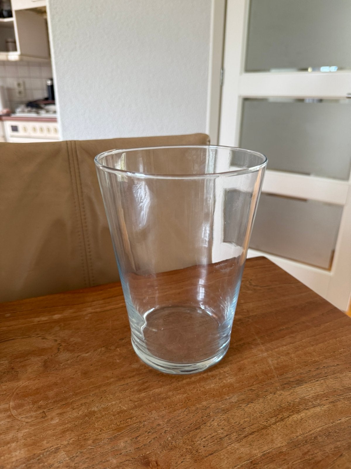 Glazen vaas 19.5 cm hoog 14 cm breed, Transparant, Ophalen of Verzenden, 19 cm, Glas