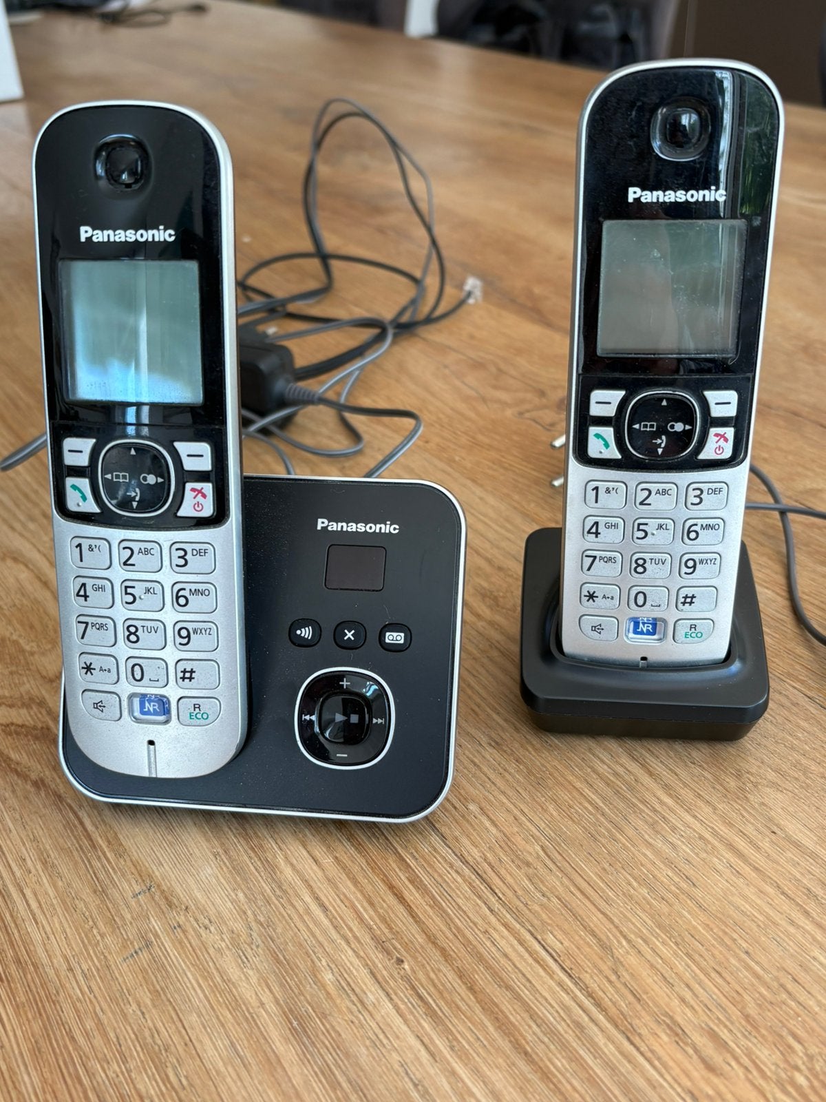 Panasonic draadloze telefoon met antwoordapparaat, Ophalen of Verzenden, Zo goed als nieuw, 2 handsets