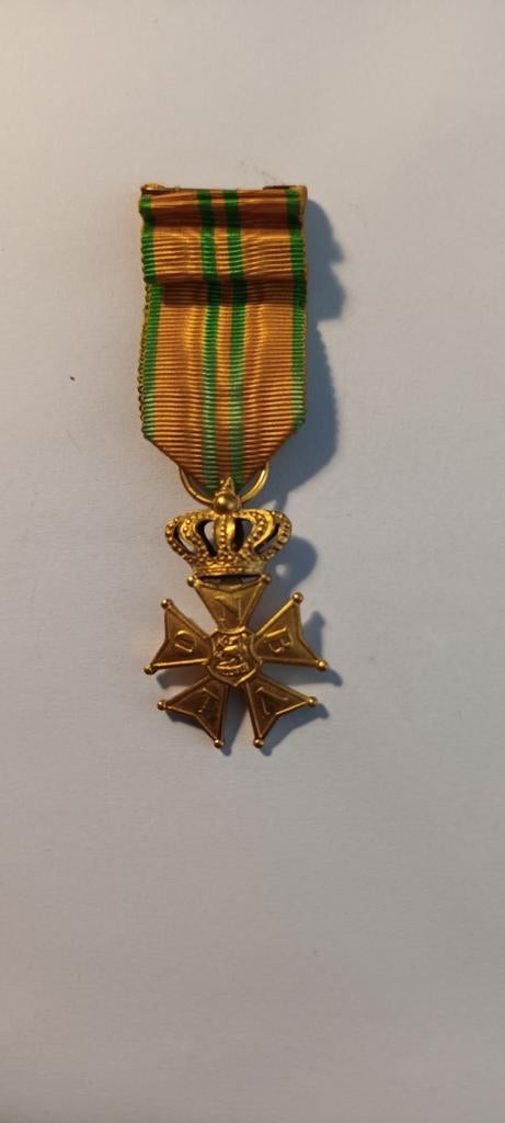 VIERDAAGSCHE Kruis van Verdienste met Kroon en Lint, Ophalen of Verzenden, Goud