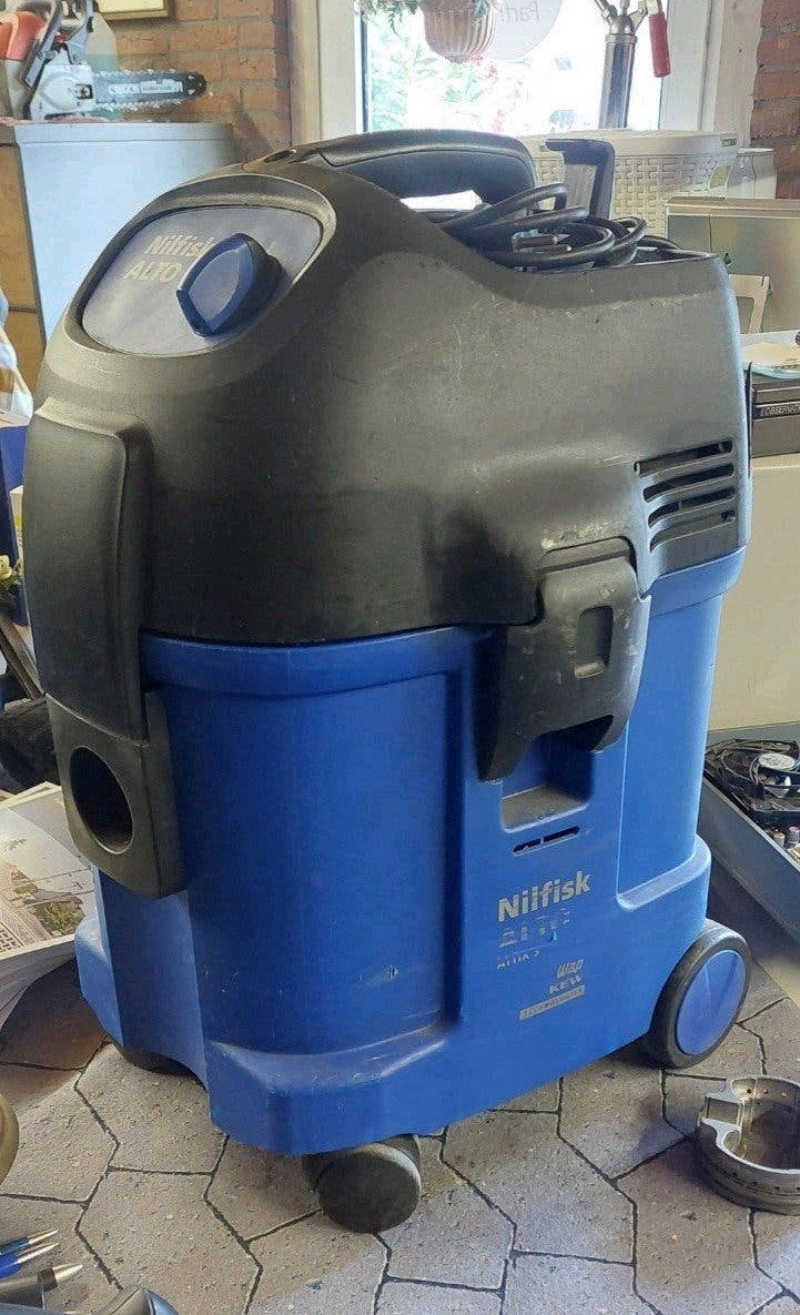 Nilfisk Attix 30-01(Bouw) Stof-Waterzuiger, Ophalen, Overige merken, Gebruikt, Industriële stofzuiger