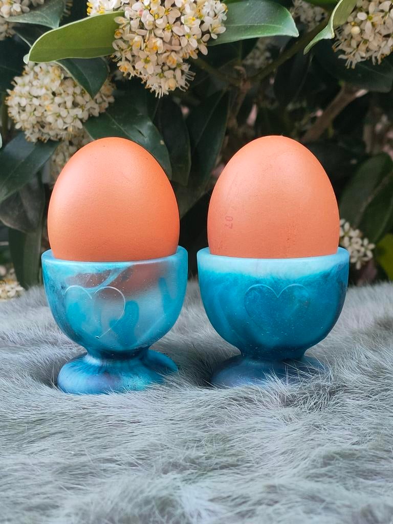 Set van 2 unieke blauwe eierdopjes met hartje, Kunststof, Ophalen of Verzenden, Zo goed als nieuw, Overige merken