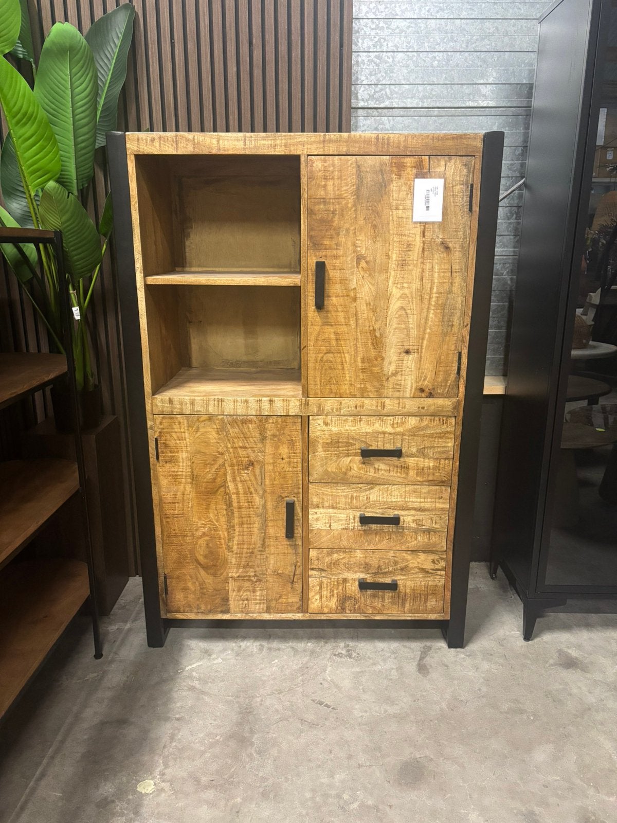 Industriële Kast Nairobi Mangohout van Livingfurn, 100 tot 150 cm, 100 tot 150 cm, Onbekend, Nieuw