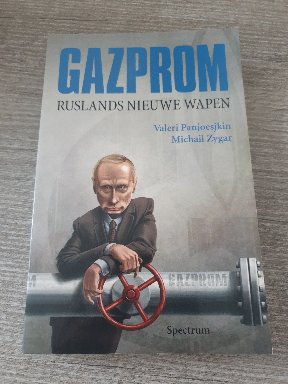 Gazprom: Ruslands Nieuwe Wapen - Valeri Panjoesjkin, Ophalen of Verzenden, Gelezen, Valeri Panjoesjkin, Michail Zygar