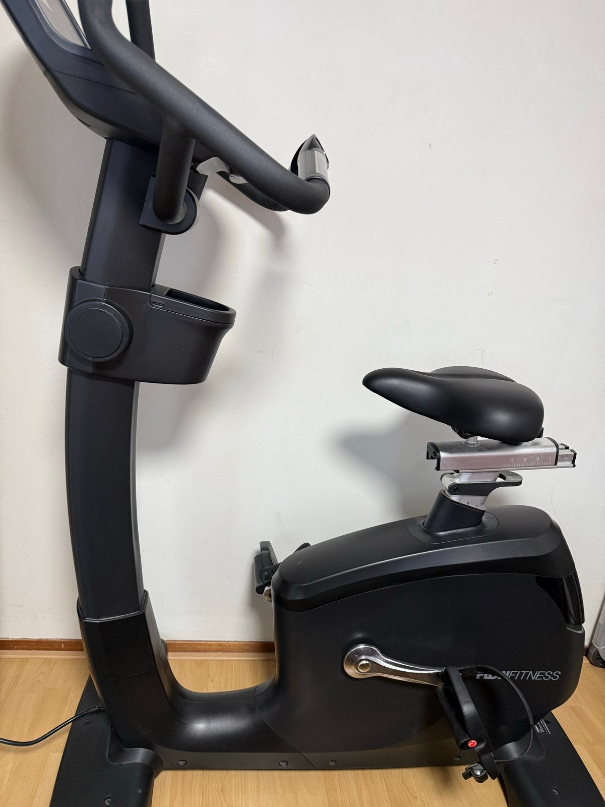Flowfitness Hometrainer UB5i Pro - Zo goed als nieuw, Ophalen, Zo goed als nieuw, Metaal, Benen