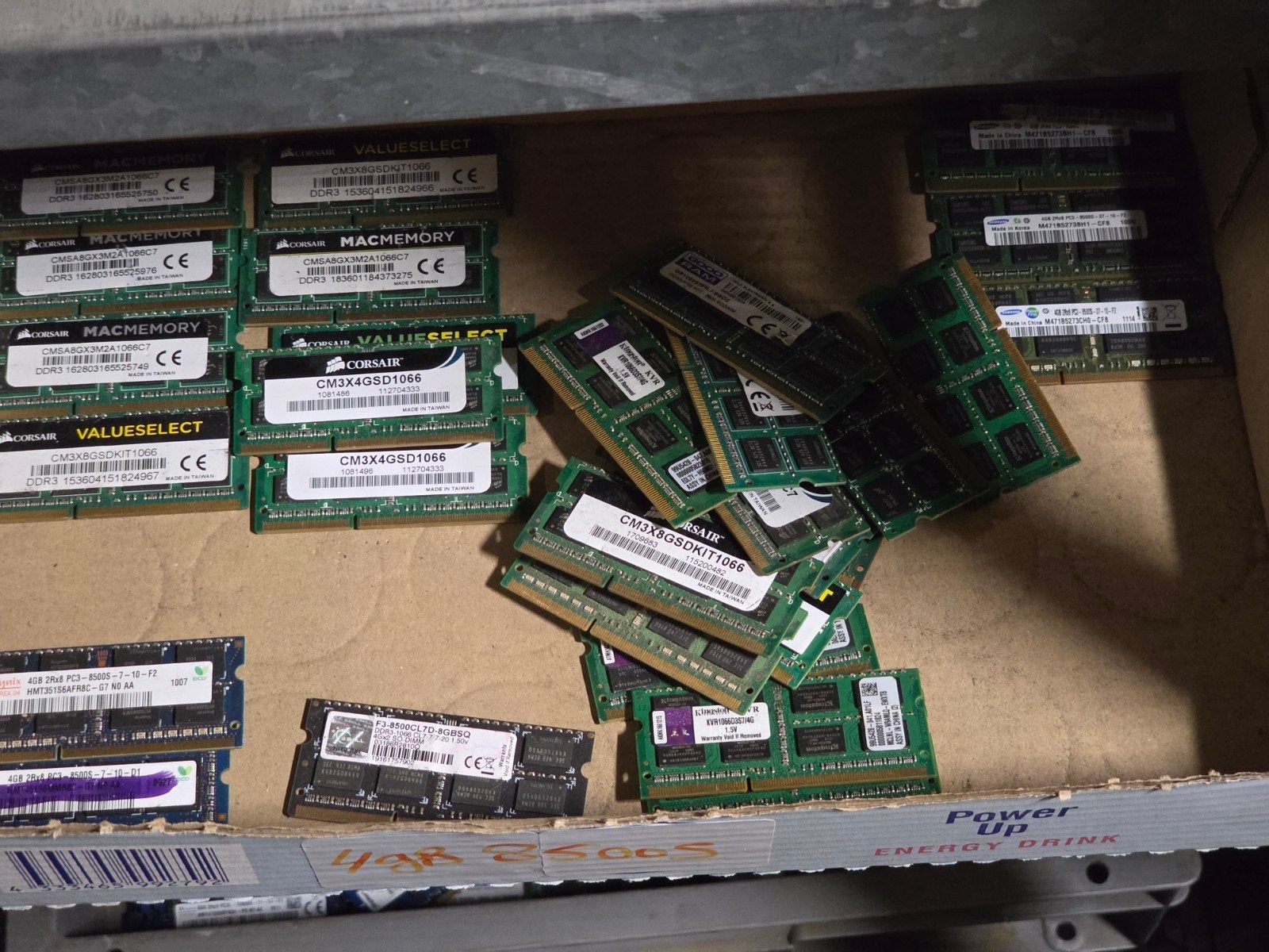 Verschillende merken 4gb laptop ram geheugen 8500s pc3 ddr3, Computers en Software, Gebruikt, ., DDR3, Ophalen of Verzenden