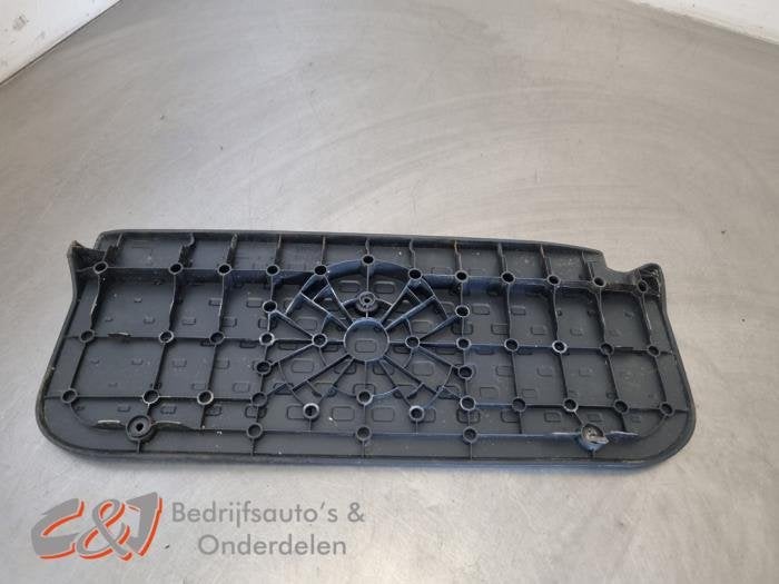 Voetsteun van een Opel Vivaro, Gebruikt, -, -, Opel