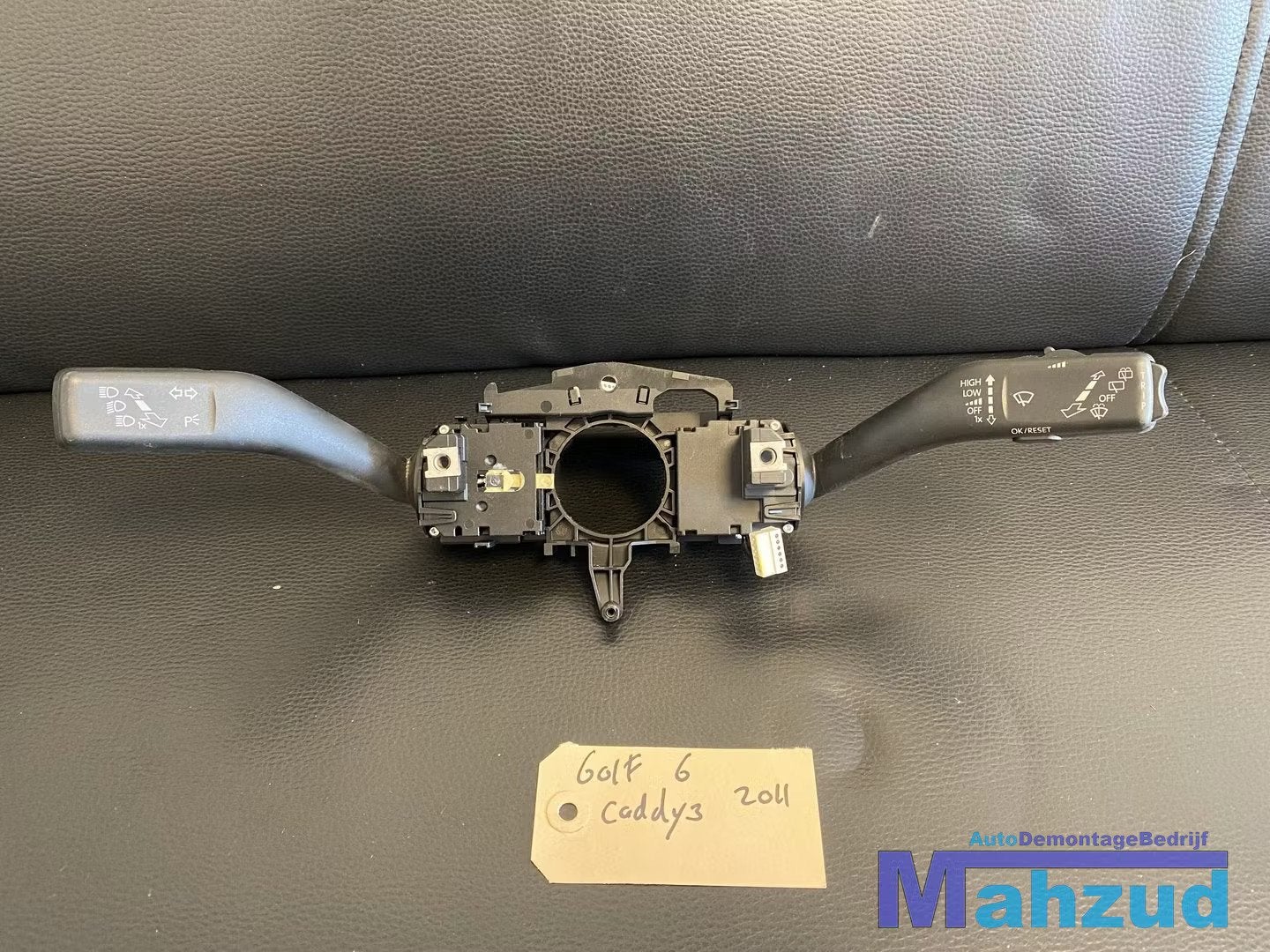 GOLF 6 CADDY Stuurkolom schakelaar knipperlicht ruitenwisser, Gebruikt, Volkswagen, Volkswagen AG, Berliner Ring 2
38440  Wolfsburg, DE