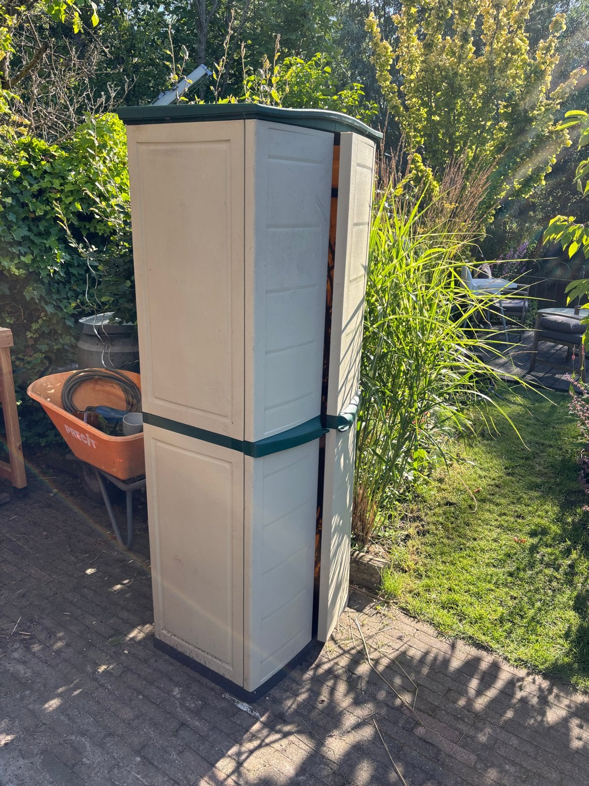 2 Keter tuinkasten: hoog en laag, kunststof groen/creme, Ophalen, Gebruikt, Kunststof, Overige typen