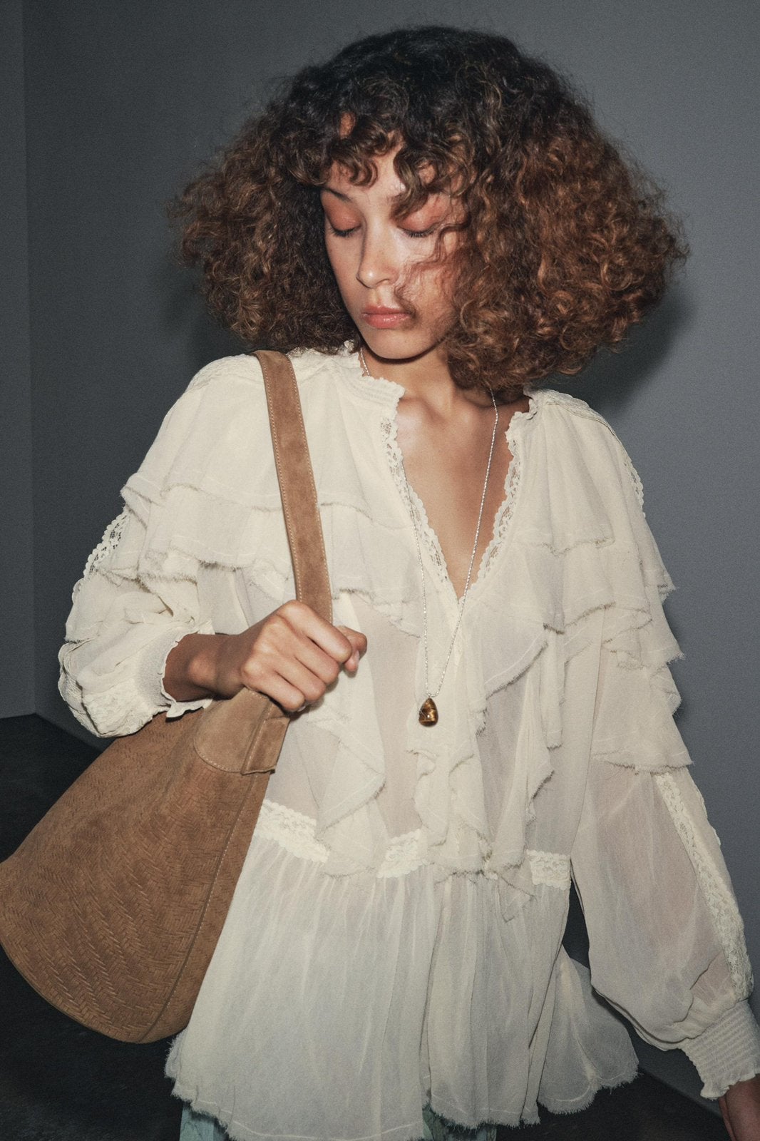 Zara limited edition blouse geborduurd zara broderie kant ml, Kleding | Dames, Ophalen of Verzenden, Nieuw, Maat 38/40 (M), Beige