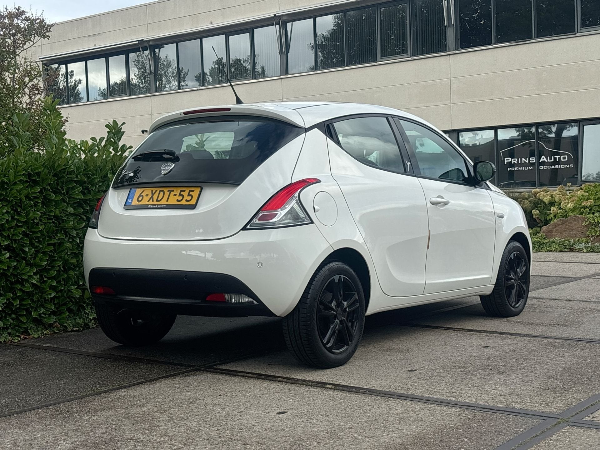 Lancia Ypsilon 0.9 TwinAir Elefantino Plus |CRUISE|ELEKTRISC, Dealer onderhouden, Stof, Gebruikt, Wit