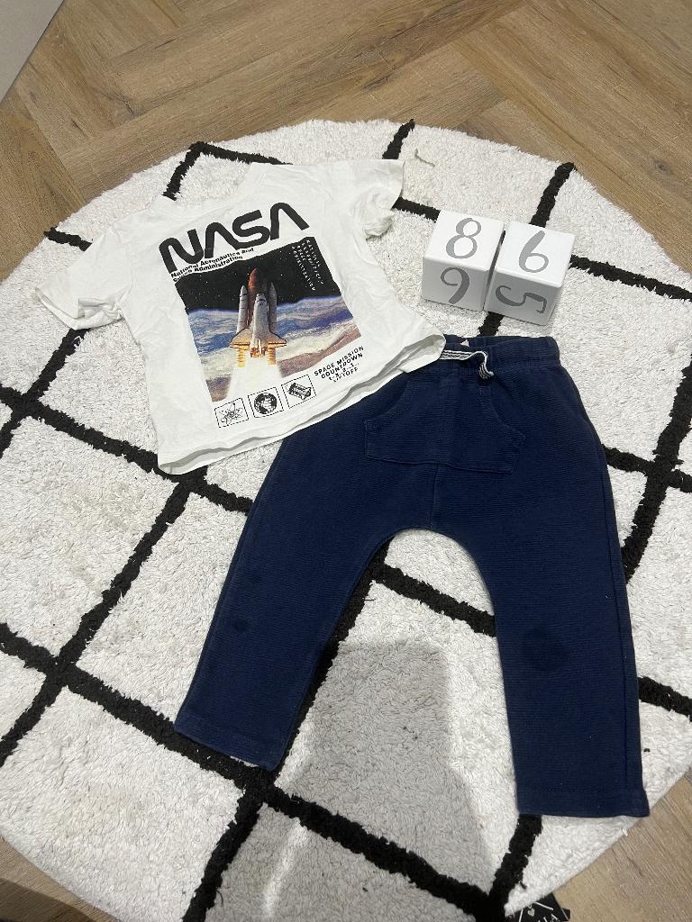 Goed 2x blauw Hema jogging broek H&M Nasa shirt 86 baby set, Gebruikt, Jongetje of Meisje, Ophalen of Verzenden, Setje