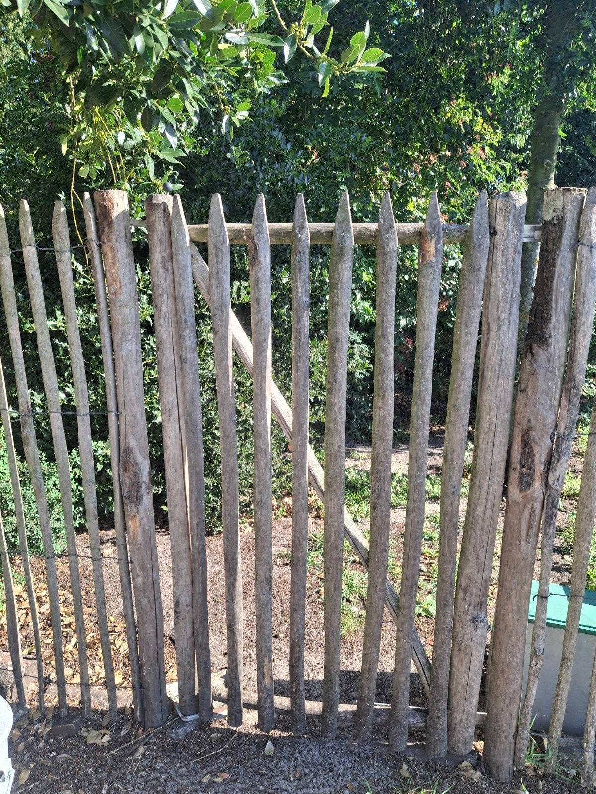 Bieden op: Schapenhek 90 mtr, 180 cm hoog + palen en poort, Ophalen of Verzenden, Gebruikt, Hout, Tuinhek