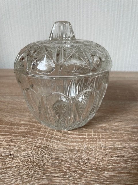 Mooi bewerkt glazen Schaaltje met deksel, Ophalen of Verzenden