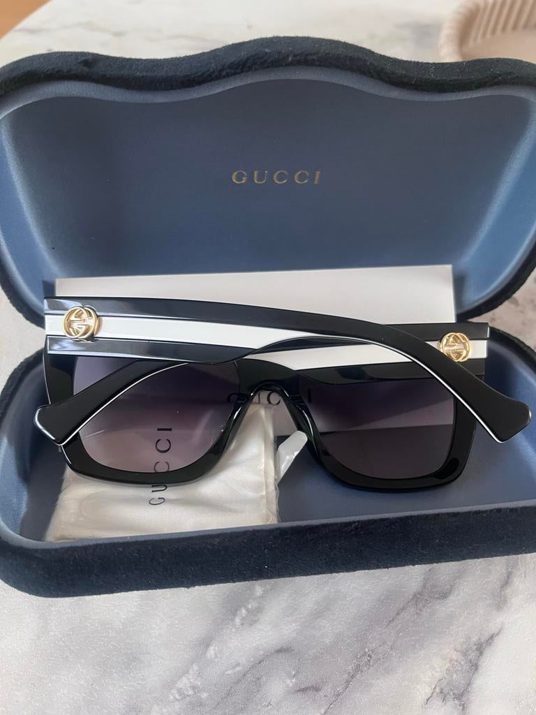 Gucci GG1300S Zonnebril Zwart Wit Oversized Trendy Designer, Sieraden, Tassen en Uiterlijk, Zonnebrillen en Brillen | Dames, Overige merken