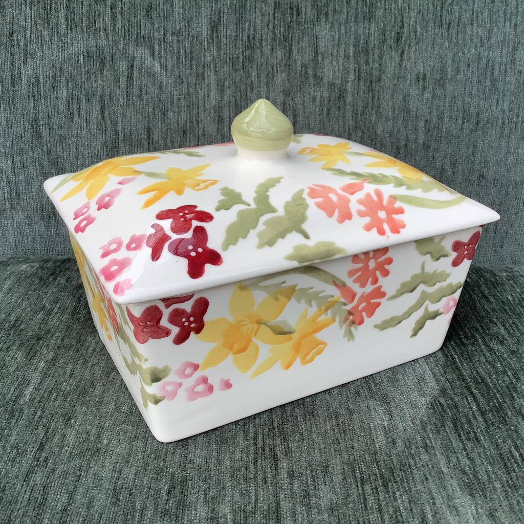 Emma Bridgewater - servies - DAFFODILS 🌼 Butterdish- Nieuw!, Nieuw, Ophalen of Verzenden, Schaal of Schalen, Overige stijlen