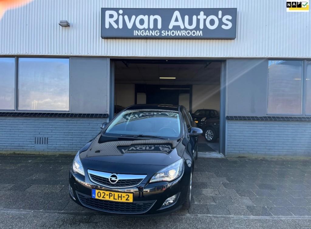Opel ASTRA 1.4 TURBO COSMO, Auto's, Voorwielaandrijving, 680 kg, 4 cilinders, Zwart