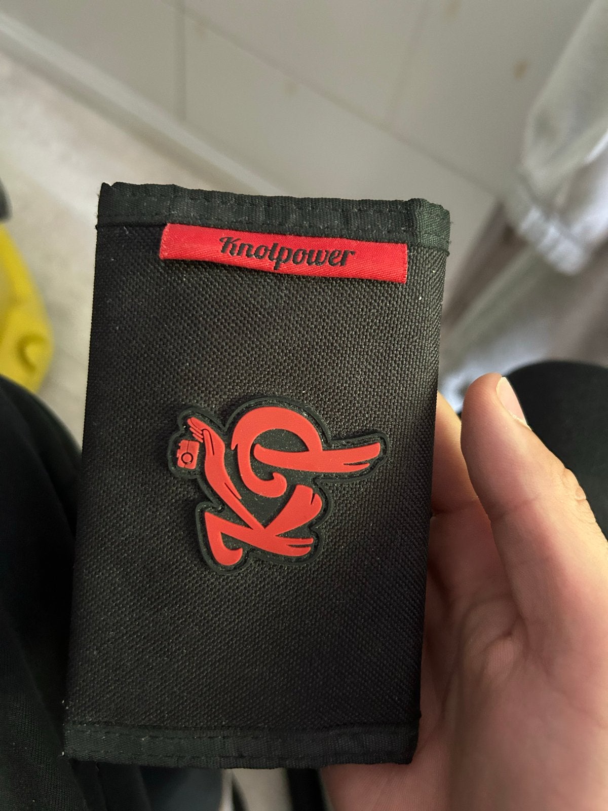 Zwarte Tinotpower Portemonnee met Rood Logo, Sieraden, Tassen en Uiterlijk, Ophalen, Gebruikt, Zwart, Overige merken
