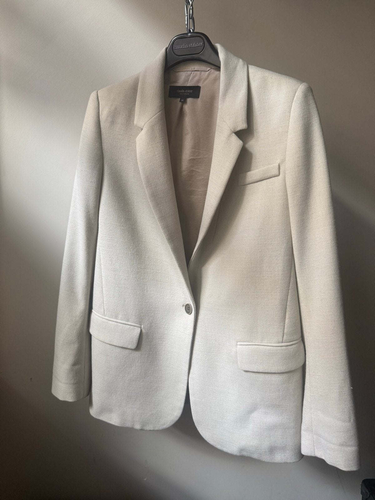 Stijlvol Beige colbertje van Claudia Sträter - Maat M, Kleding | Dames, Maat 38/40 (M), Verzenden, Beige, Zo goed als nieuw