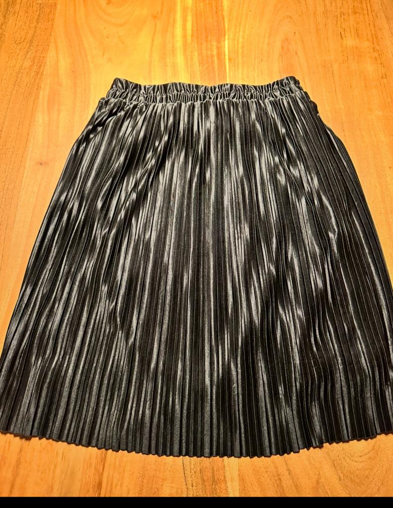 Costes Zwarte Geplooide Rok - Maat XS (34), Ophalen of Verzenden, Gedragen, Maat 34 (XS) of kleiner, Zwart