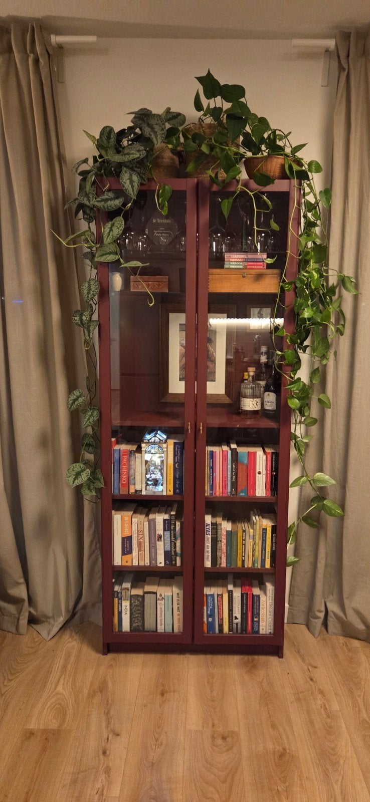 Gepersonaliseerde Billy Boekenkast - Kersenrood met Messing, 200 cm of meer, 50 tot 100 cm, Modern, Klassiek, Gepersonaliseerd