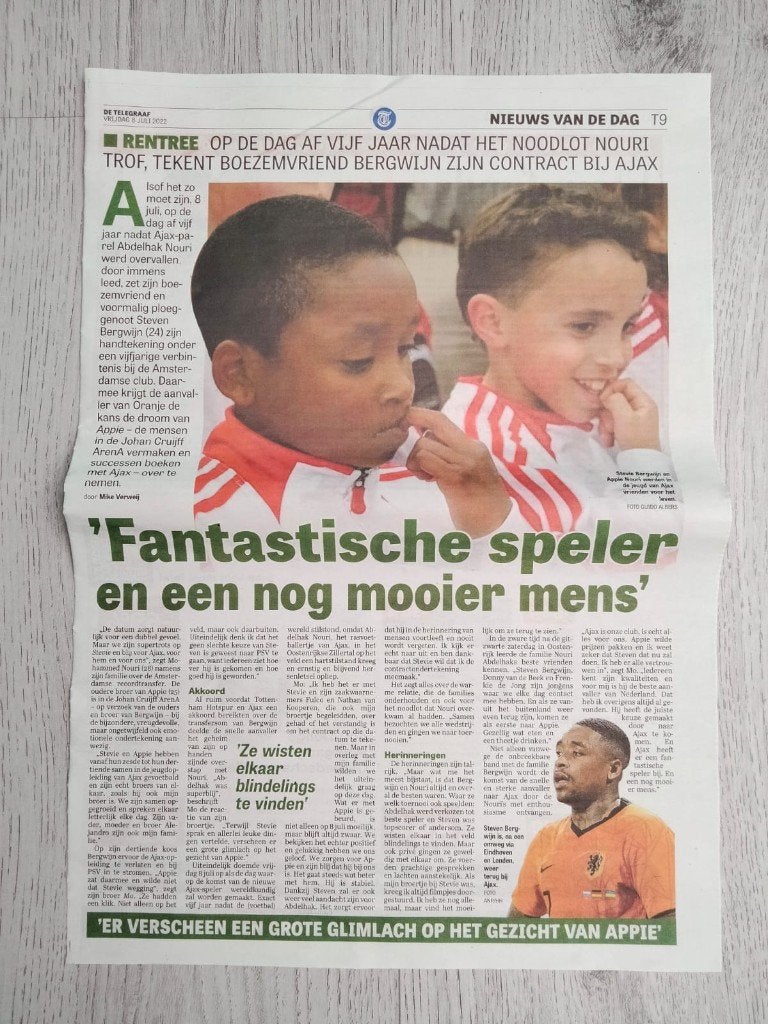 Krantenartikel Abdelhak Nouri Ajax – Telegraaf 8 juli 2022, Verzenden, Zo goed als nieuw, Ajax, Overige typen