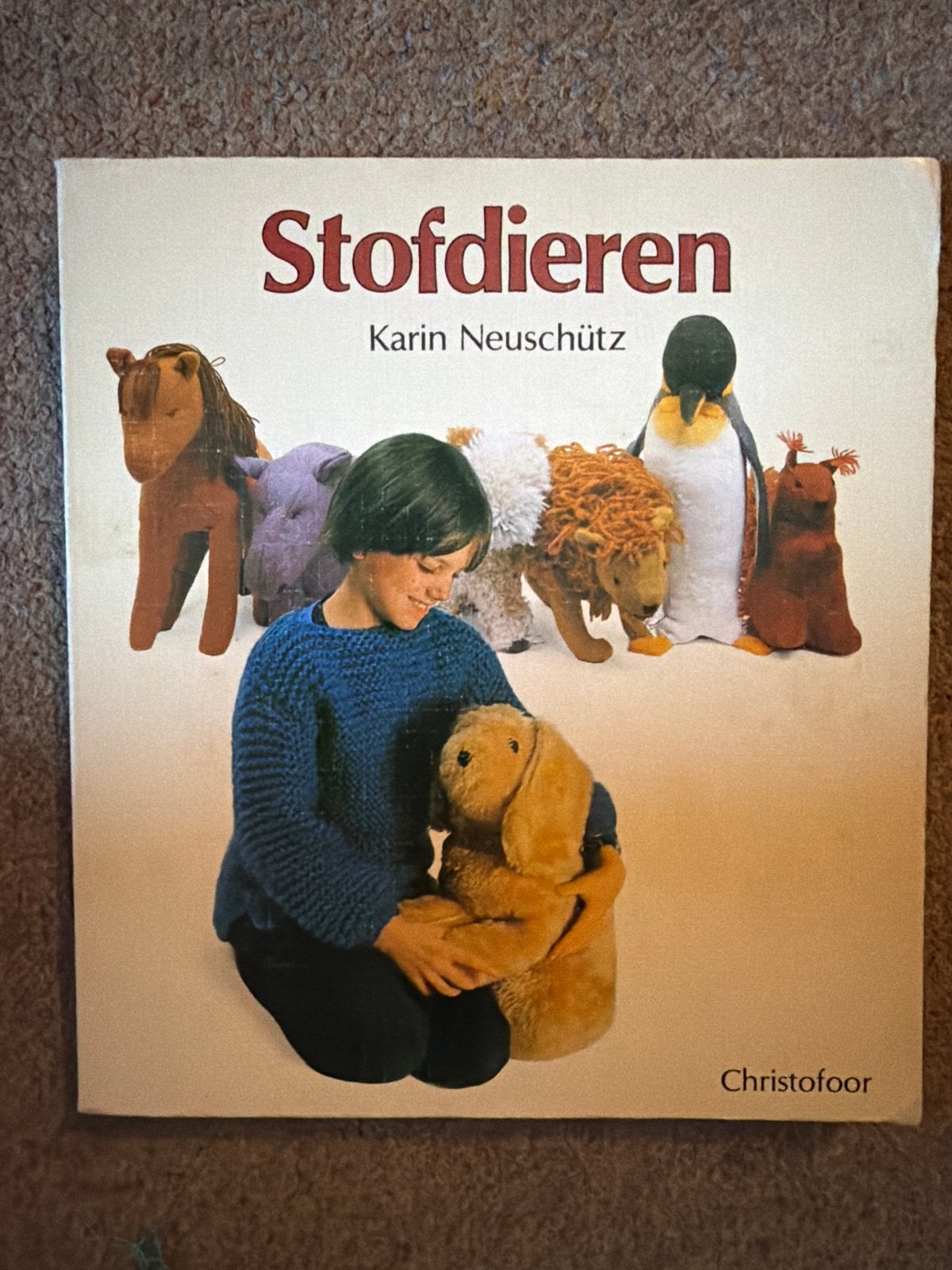 Stofdieren - Karin Neuschütz - Christofoor, Ophalen of Verzenden