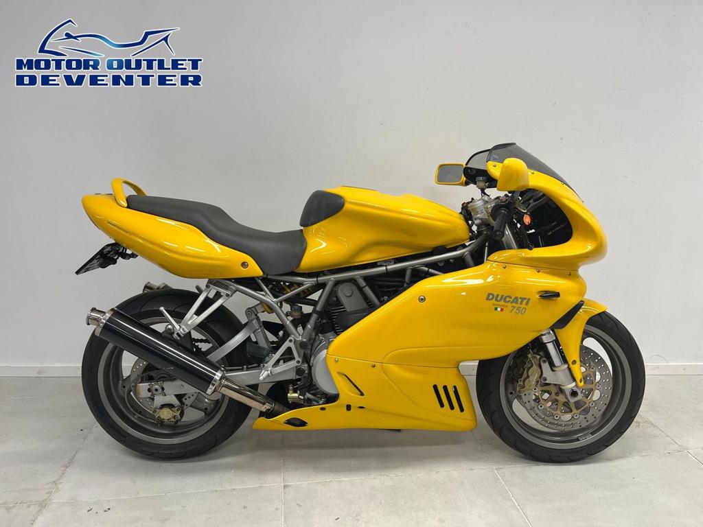 Mooie DUCATI 750 SUPER SPORT (bj 2003) 750SS SUPERSPORT, DUCATI, 2 cilinders, Motorrijbewijs A, Bedrijf