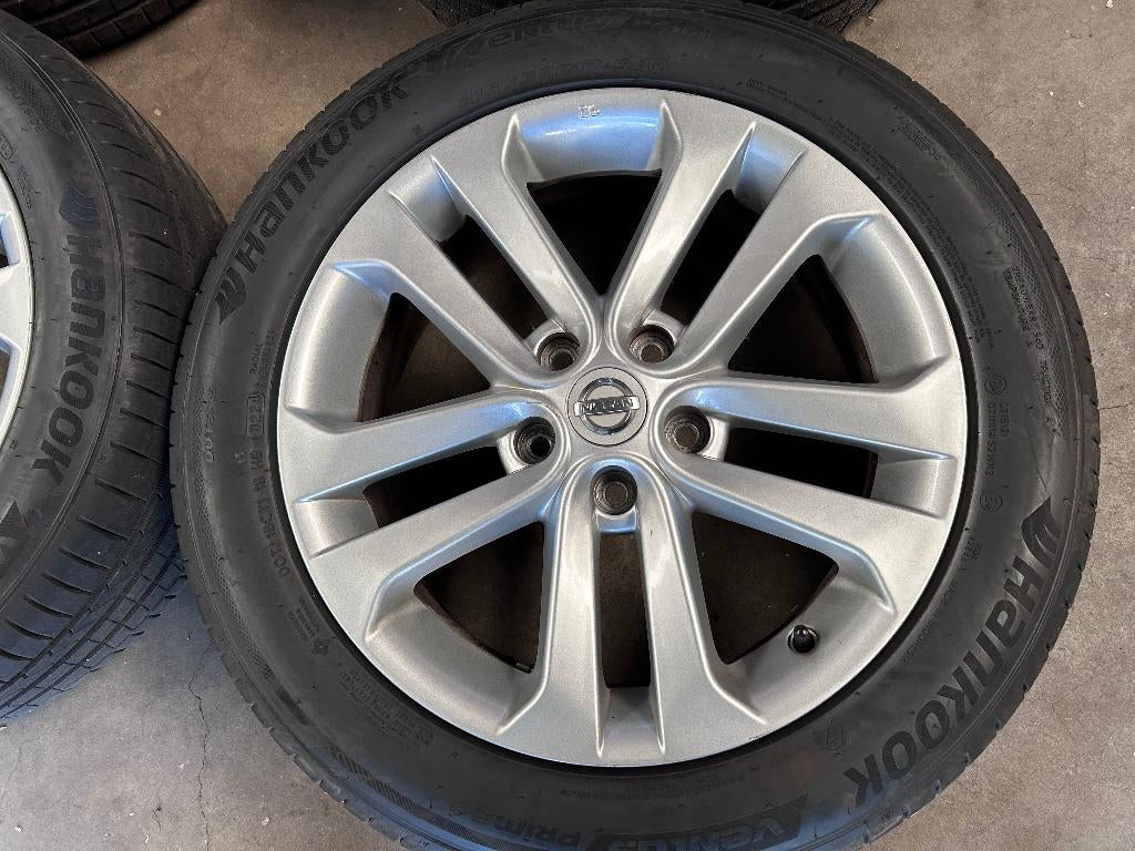 17 inch originele velgen + zomerbanden Nissan Juke, Auto-onderdelen, Banden en Velgen, NIssan, Velg(en), 17 inch, Ophalen of Verzenden