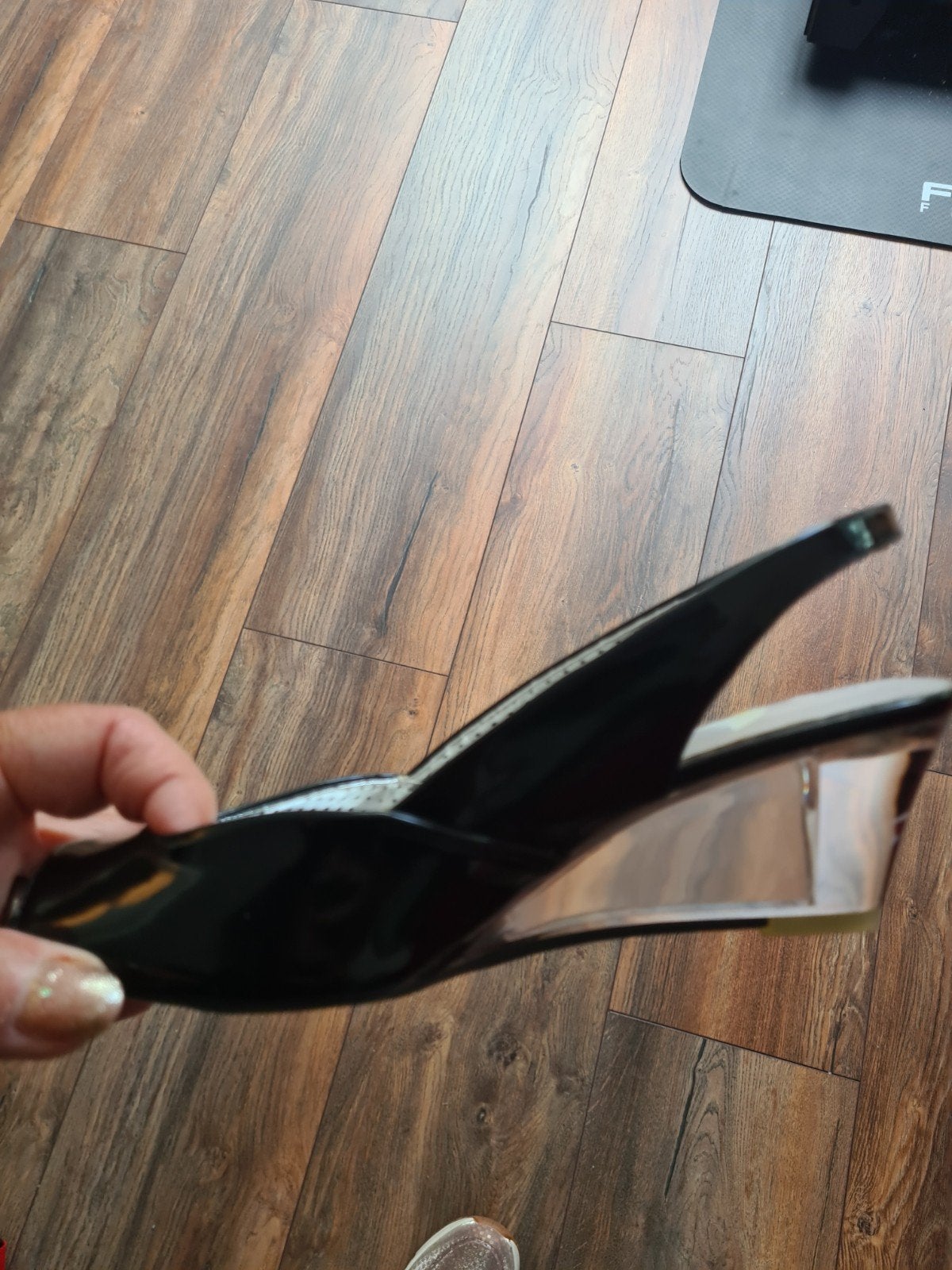 Leuke pumps met doorzichtige sleehak in zwart en wit maat 37, Ophalen of Verzenden, Nieuw, Pumps