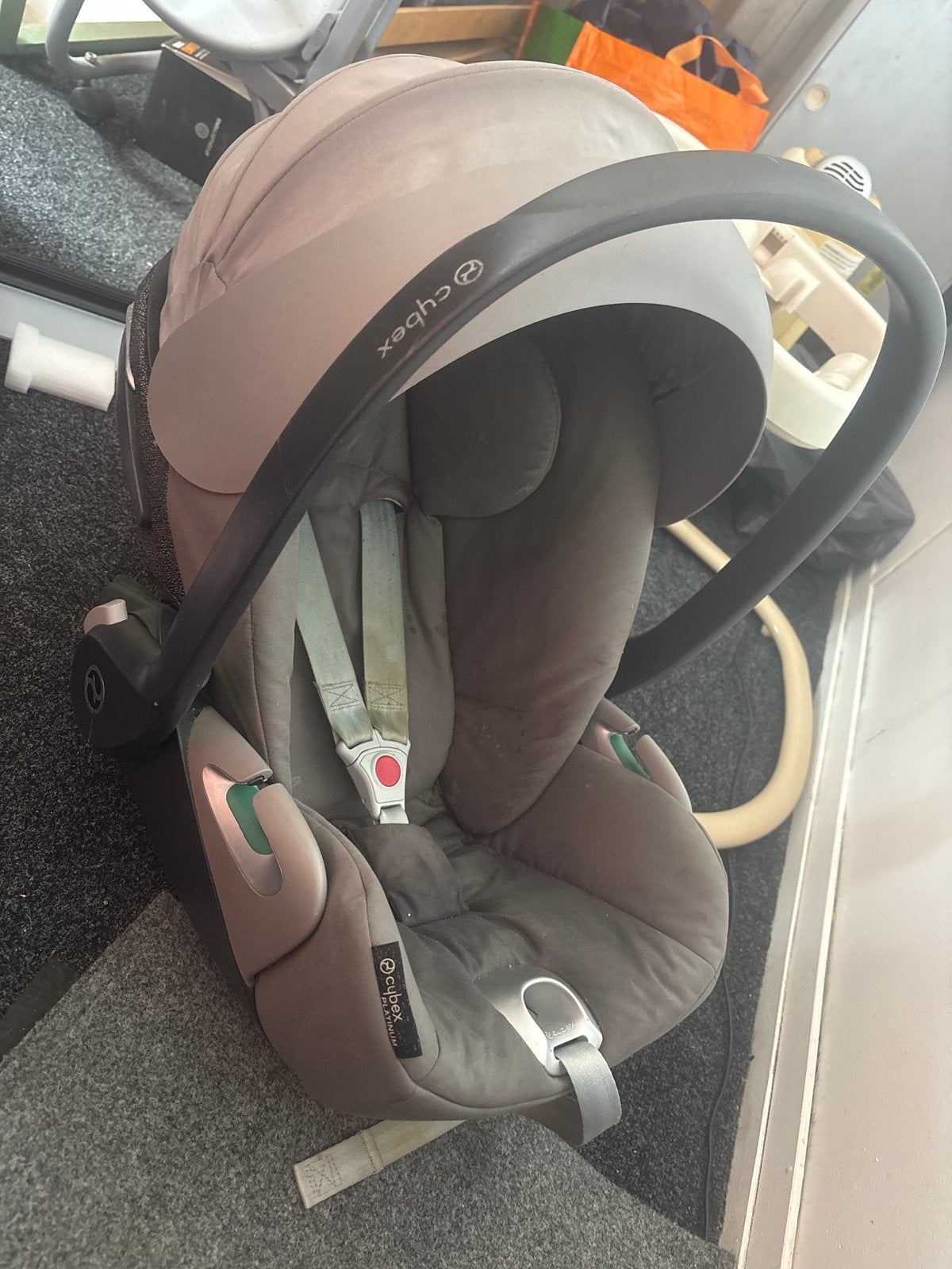 Cybex Maxi-Cosi met ligstand - Comfortabel en veilig, Kinderen en Baby's, Autostoeltjes, Overige merken, Slaapstand, Ophalen of Verzenden