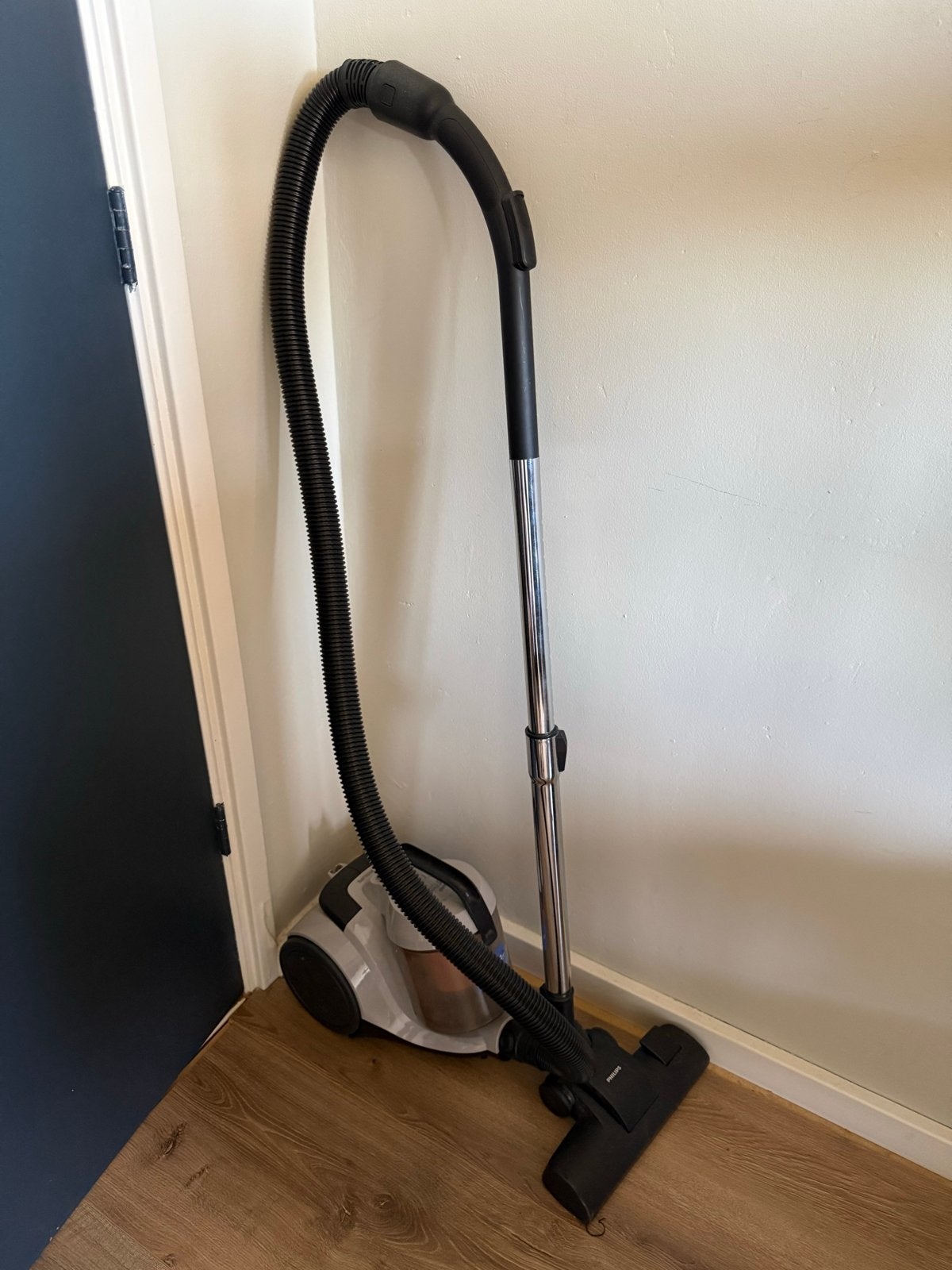 Philips Stofzuiger zonder zak - Krachtig en Compact, Ophalen, Gebruikt, Philips, Sledestofzuiger