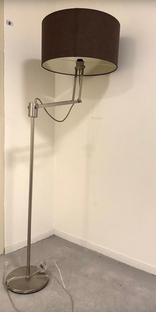 Vandeheg Vloerlamp met Bruine Kap - Verstelbaar, Ophalen, Gebruikt, Metaal, 150 tot 200 cm