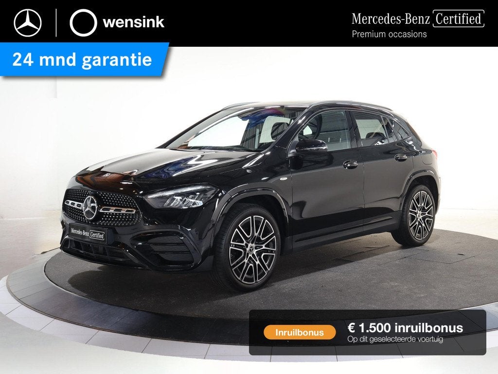 Mercedes-Benz GLA-klasse 250 e AMG Line | Trekhaak | Panoram, Auto's, Mercedes-Benz, Stof, 4 cilinders, 16 kWh, Zwart