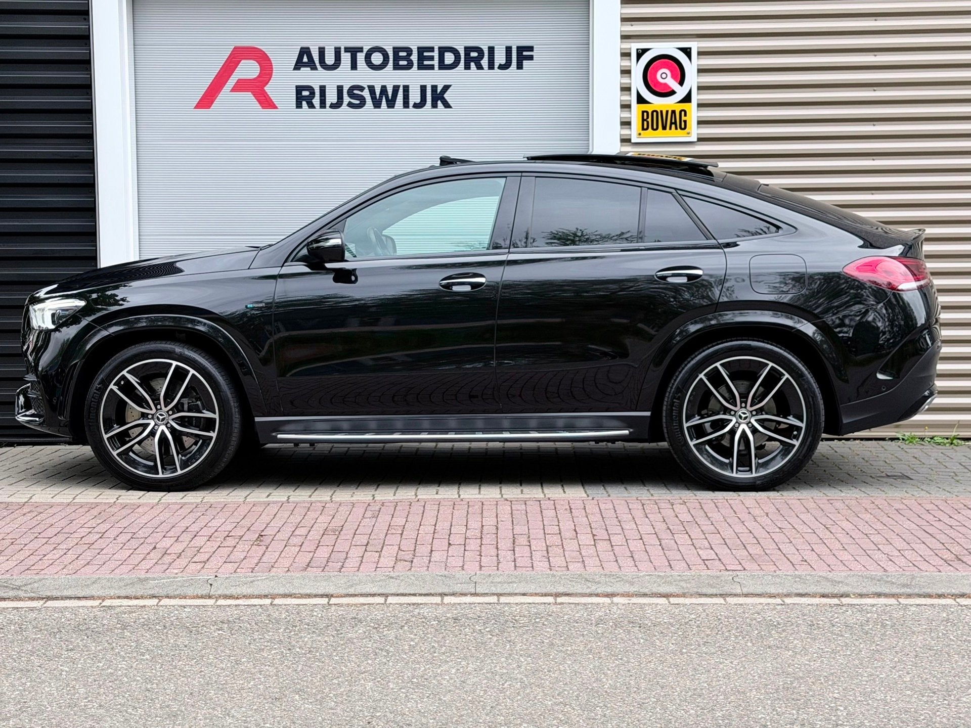 Mercedes-Benz GLE-klasse Coupé 350 e 4MATIC AMG Pano/Burmes, Auto's, Dealer onderhouden, Gebruikt, 4 cilinders, Zwart