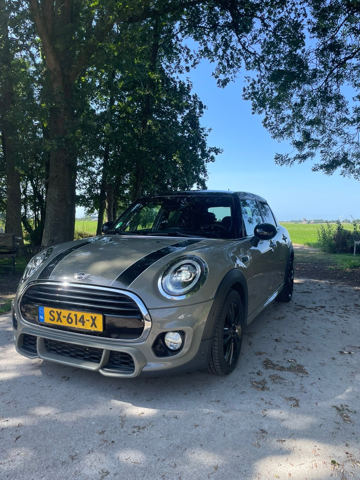 Mini 5-deurs JCW Aut. 2018 Emerald grey, 136 pk, 1165 kg, Particulier, Zilver of Grijs
