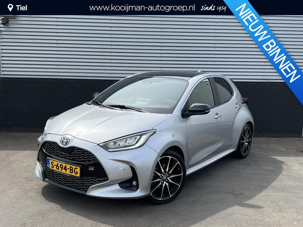 Toyota Yaris 1.5 Hybrid GR Sport Panoramadak, dodehoekdetect, 450 kg, Gebruikt, Euro 6, 49 €/maand