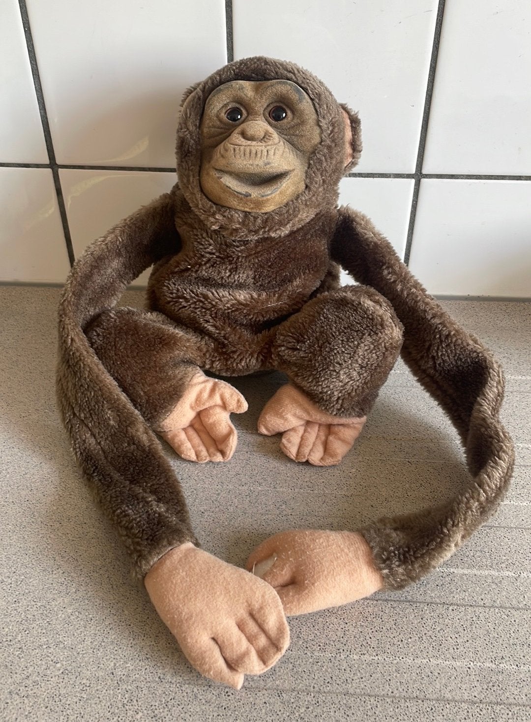 Chimpansee handpop pluche knuffel, Ophalen of Verzenden, Zo goed als nieuw