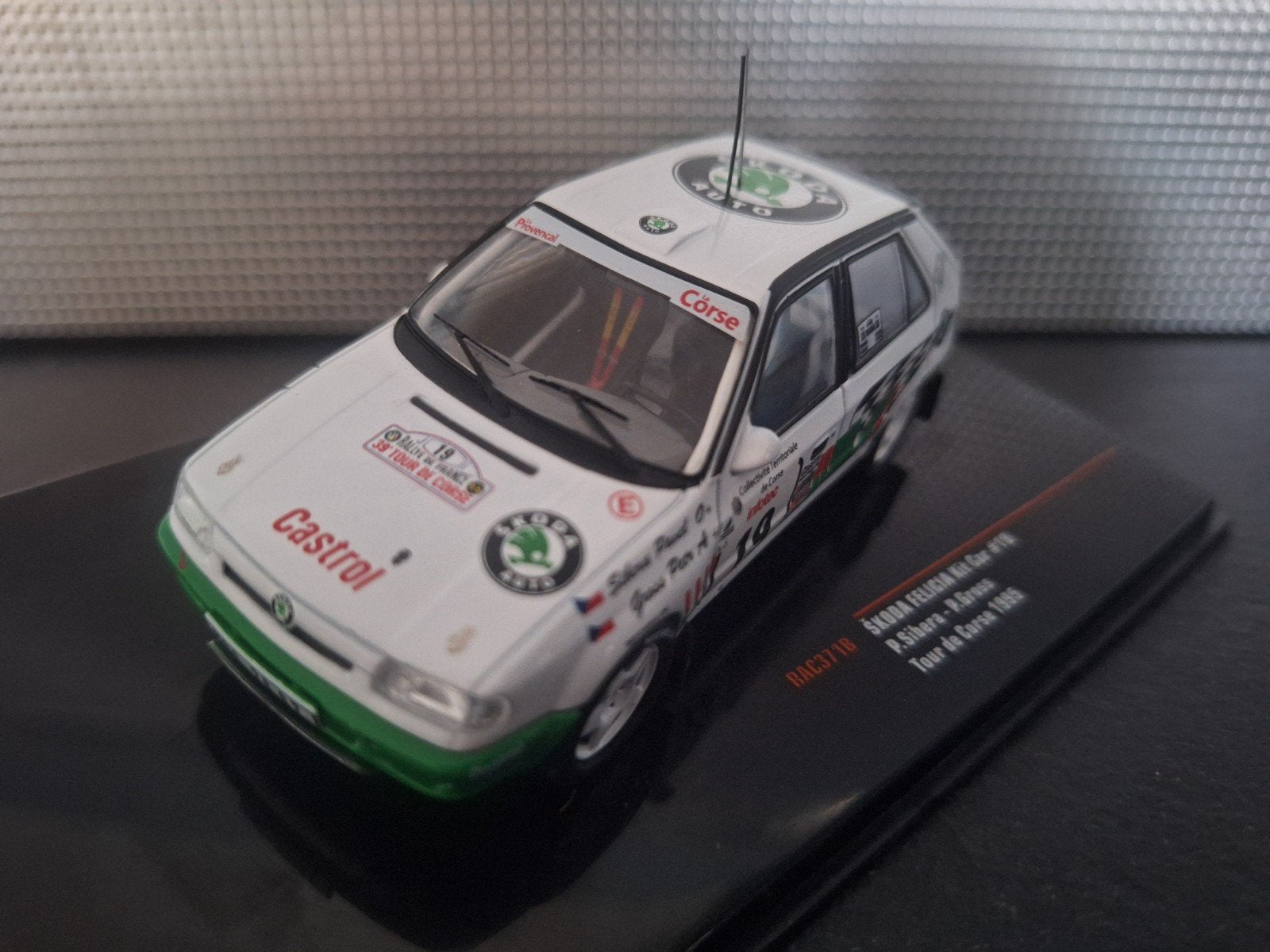 Skoda Felicia Kit Car #19 Tour de Corse 1995 Schaal 1:43, Overige merken, IXO, IXO, Nieuw