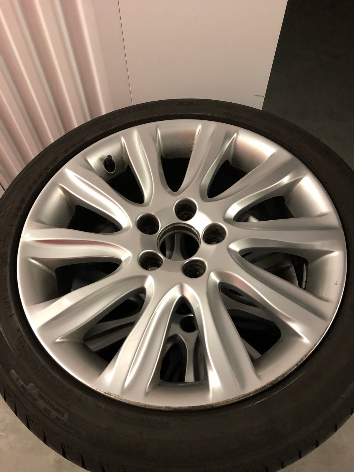 Velgenset Volvo V40 met Pirelli winterbanden 205/55R17, Auto-onderdelen, Banden en Velgen, Gebruikt, Banden en Velgen, 17 inch