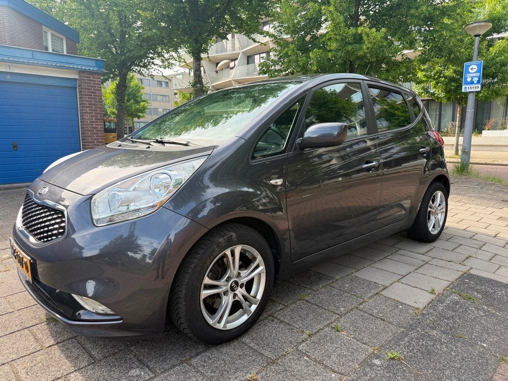 Kia Venga 1.6 CVVT AUTOMAAT DynamicLine Airco, Auto's, Kia, 15 km/l, Gebruikt, 4 cilinders, Leder en Stof