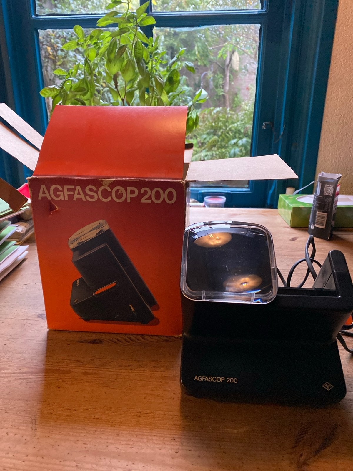 Agfascop 200 diaprojector met originele doos, Ophalen of Verzenden, Gebruikt, Met scherm