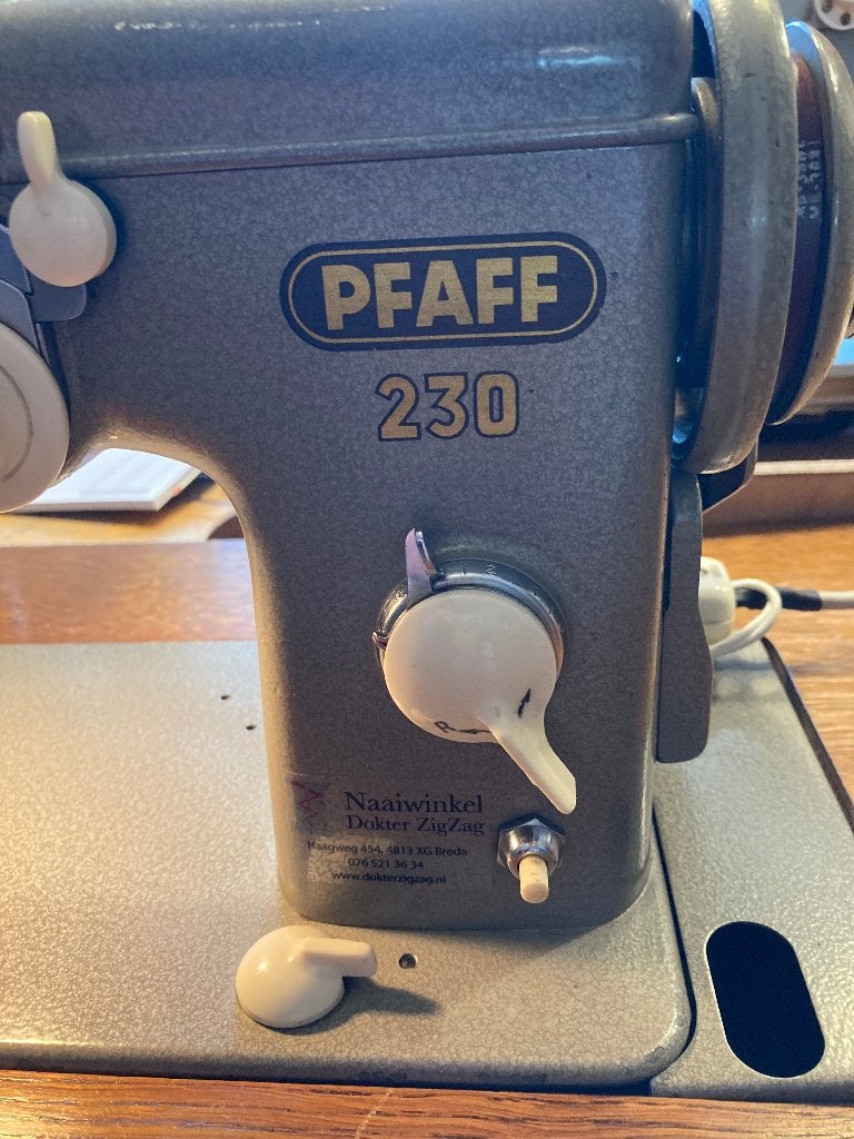 Pfaff 230 Automatic semi industrie - in groot meubel, Ophalen, Duitsland, Pfaff, Industrieel